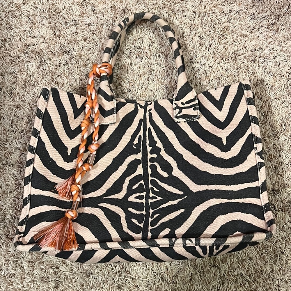 Vince camuto orla tote bag